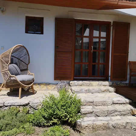 Appartement Liliomfa *
