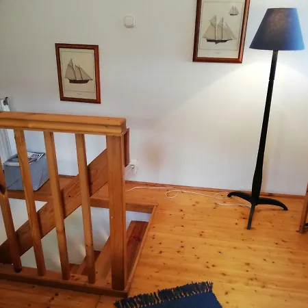 Liliomfa Apartment